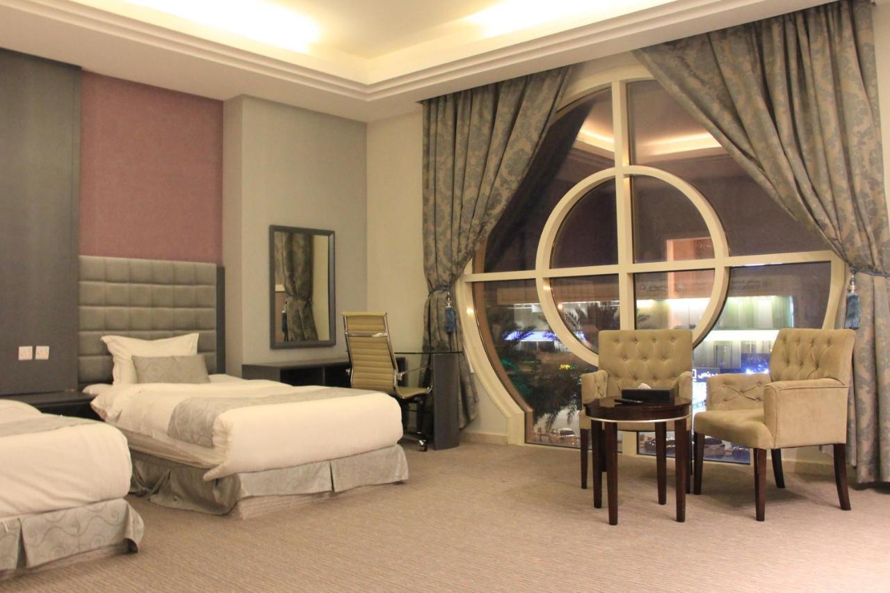 Business Inn Tahlia Hotel Riyadh Bagian luar foto